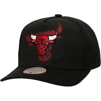 Καπέλα καμπύλη μαύρο snapback Tilted Pro από Chicago Bulls NBA από Mitchell & Ness