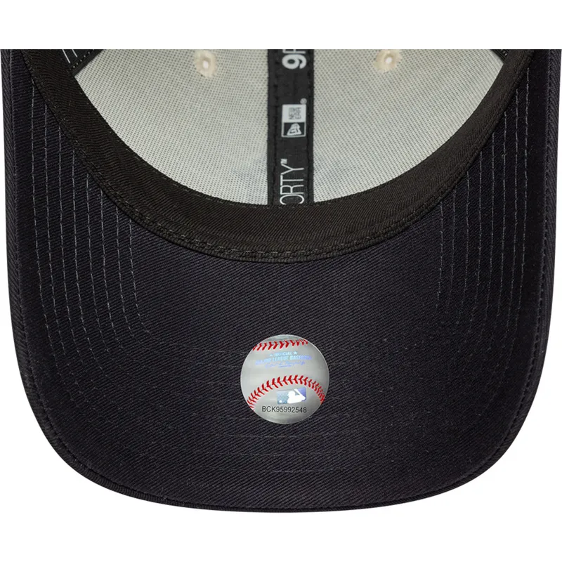 9forty-world-series-new-york-yankees-mlb-new-era