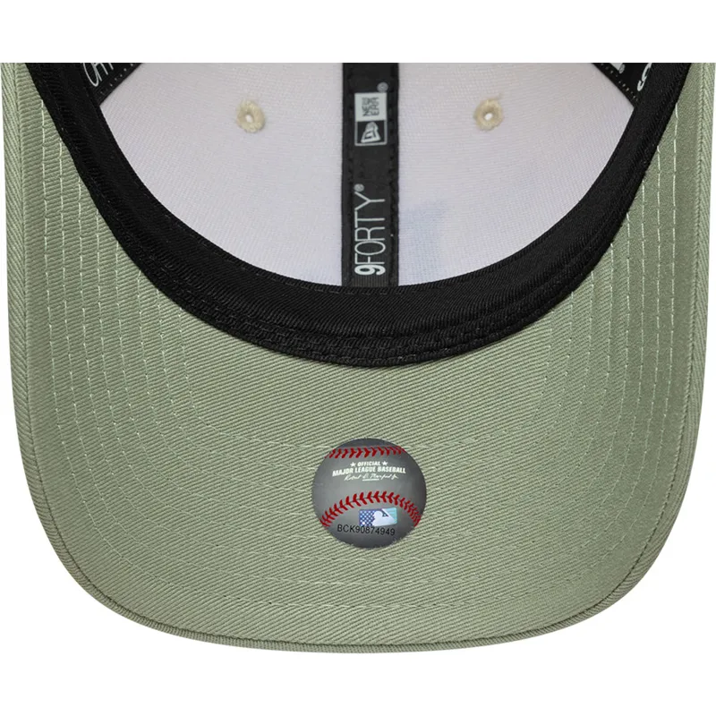 snapback-9forty-m-crown-side-script-los-angeles-dodgers-mlb-new-era