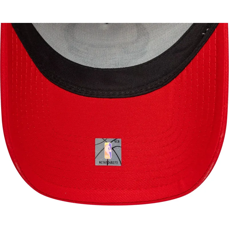 new-era-a-frame-side-patch-chicago-bulls-nba-red-and-white-trucker-hat