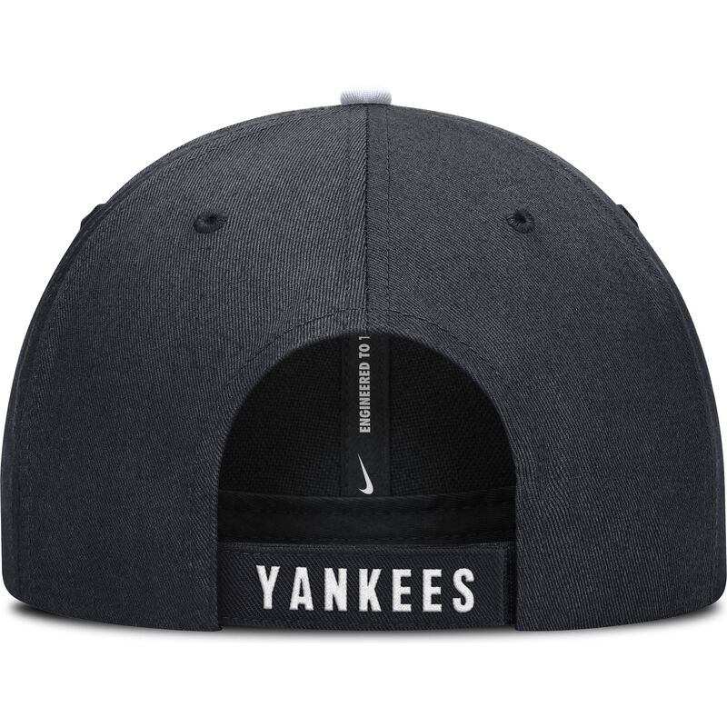 nike-curved-brim-youth-dri-fit-club-structured-new-york-yankees-mlb-navy-blue-adjustable-cap nike-curved-brim-youth-dri-fit-club-structured-new-york-yankees-mlb-navy-blue-adjustable-cap
