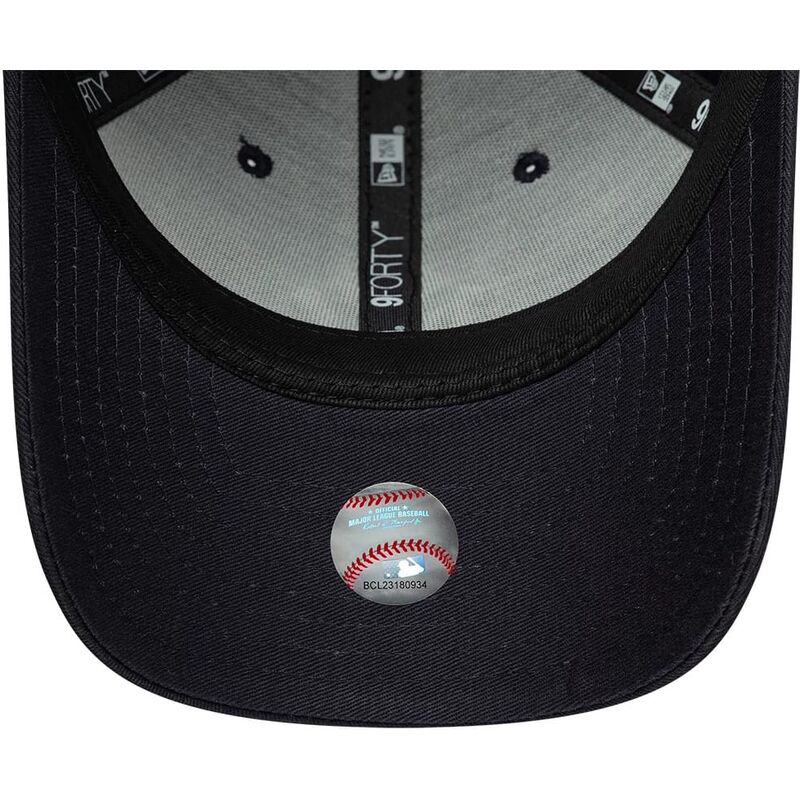 snapback-9forty-m-crown-side-script-new-york-yankees-mlb-new-era