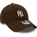 snapback-9forty-winter-borg-new-york-yankees-mlb-new-era