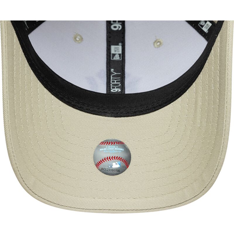 snapback-9forty-m-crown-new-york-yankees-mlb-new-era snapback-9forty-m-crown-new-york-yankees-mlb-new-era
