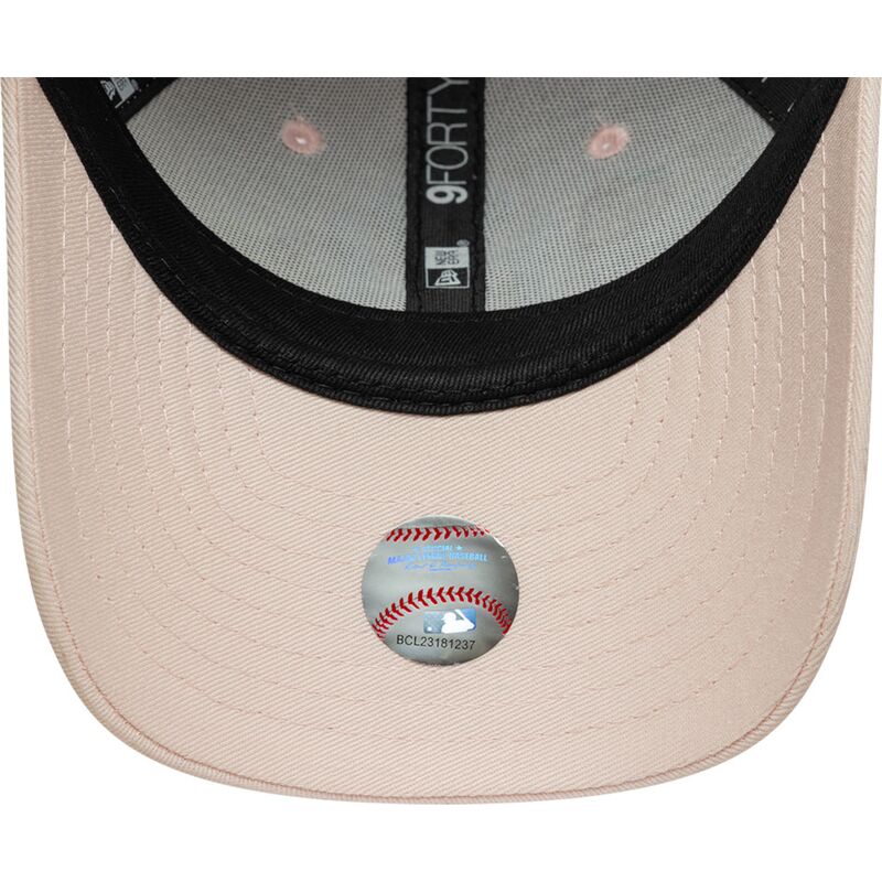 9forty-food-icon-cupcake-new-york-yankees-mlb-new-era