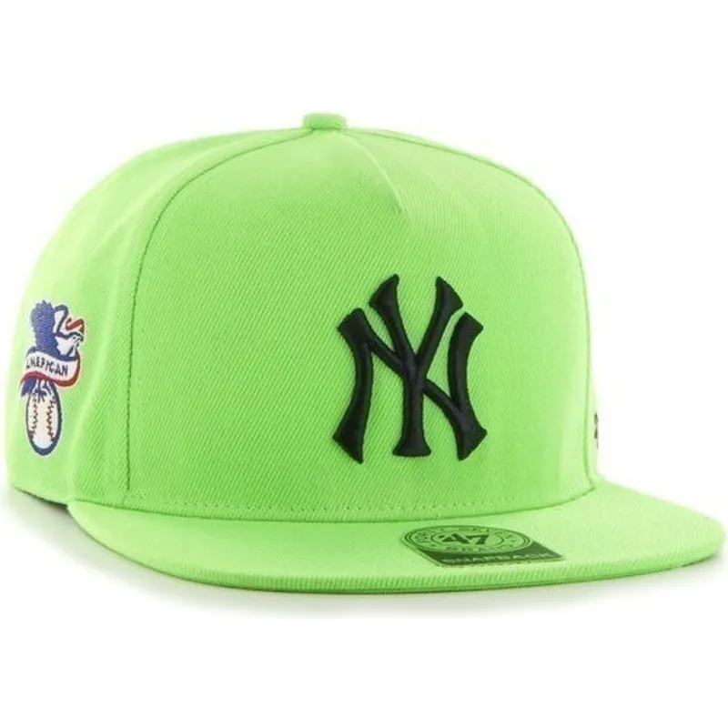 plana-snapback-negro-lisa-new-york-yankees-mlb-47-brand